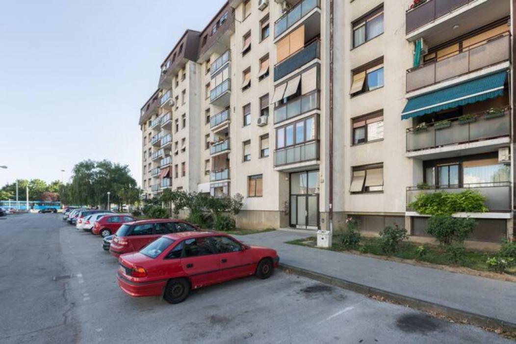 New Studio Apartment Sun With Free Parking Zagreb Buitenkant foto