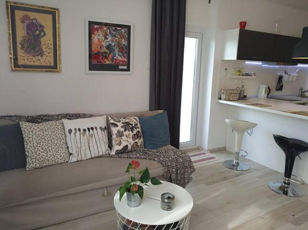 New Studio Apartment Sun With Free Parking Zagreb Buitenkant foto
