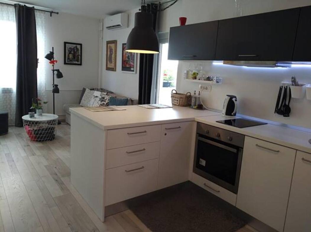 New Studio Apartment Sun With Free Parking Zagreb Buitenkant foto