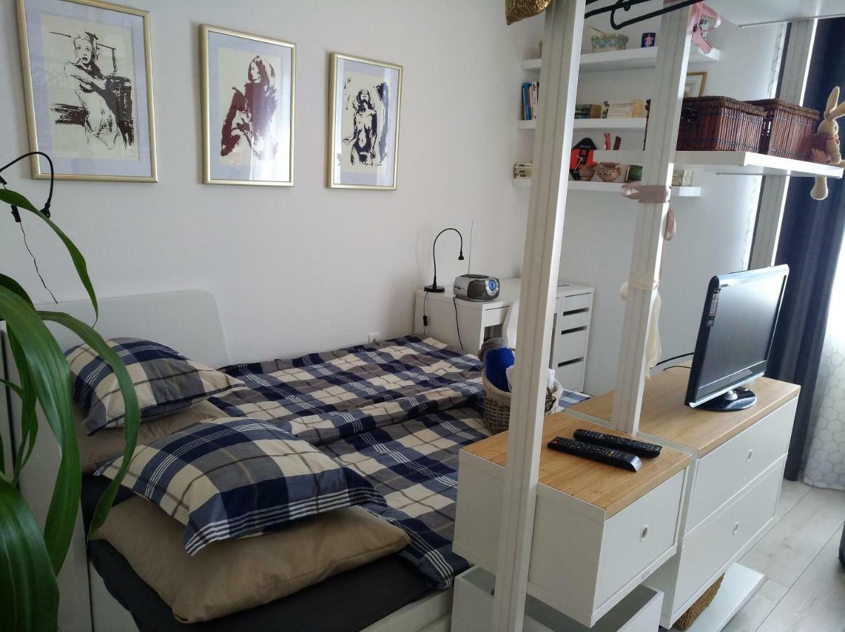 New Studio Apartment Sun With Free Parking Zagreb Buitenkant foto