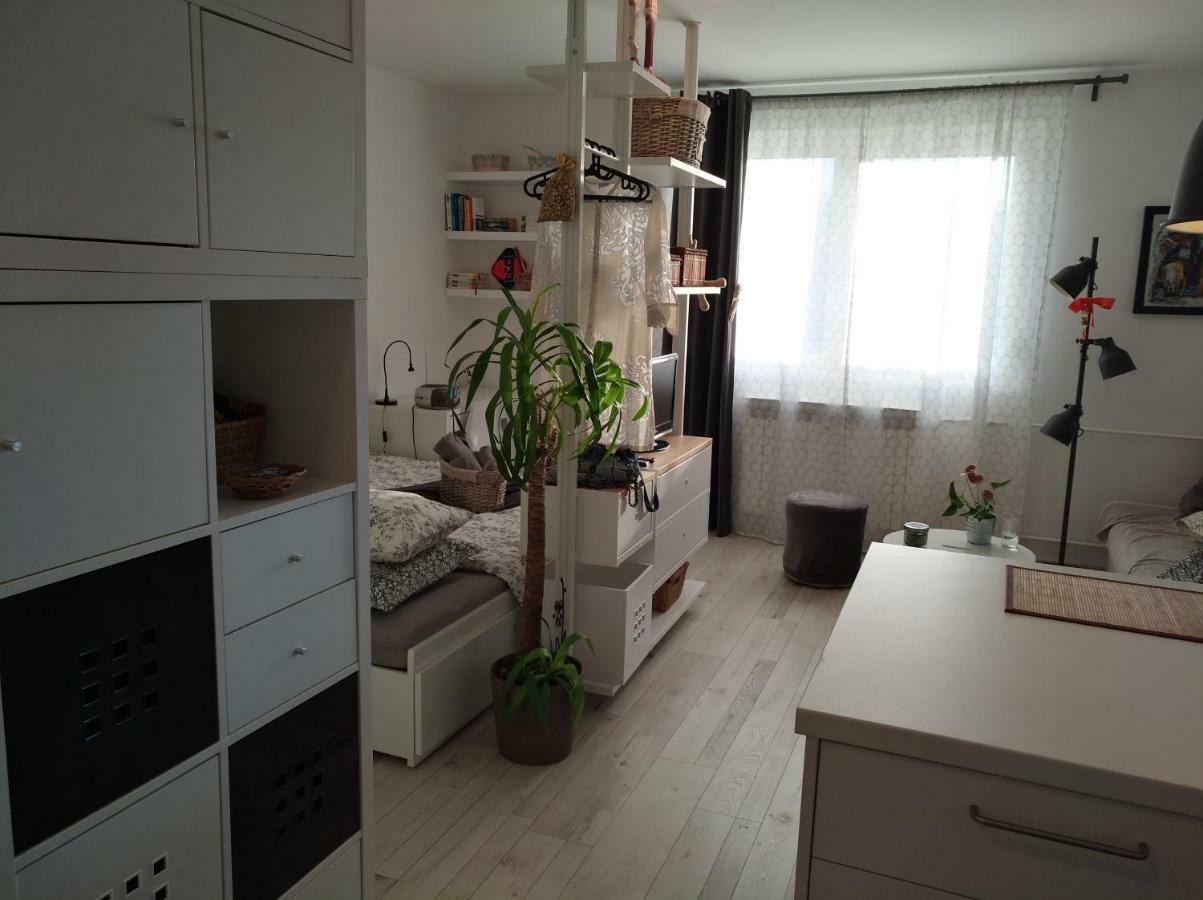 New Studio Apartment Sun With Free Parking Zagreb Buitenkant foto